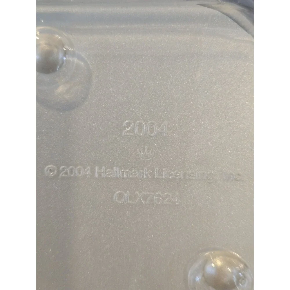 Vintage 2004 Hallmark Keepsake Ornament  